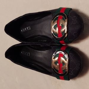 Cute  Black,Red,Green. Gold Shoes.